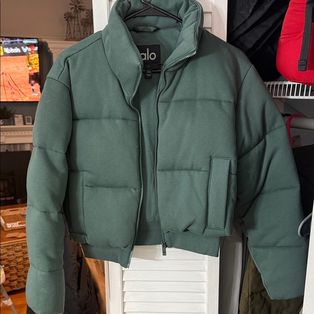 ALO Yoga Sage Green puffer jacket